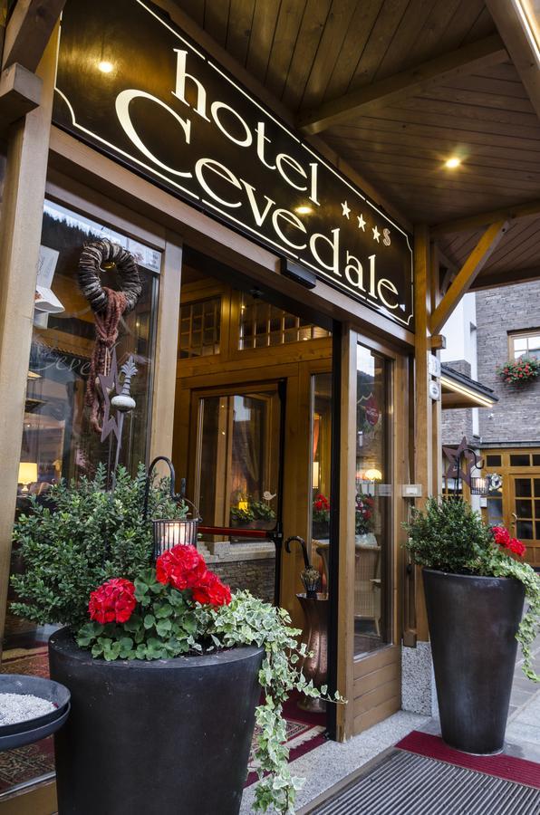 Hotel Cevedale Living Romance Hotel Cogolo Exterior photo